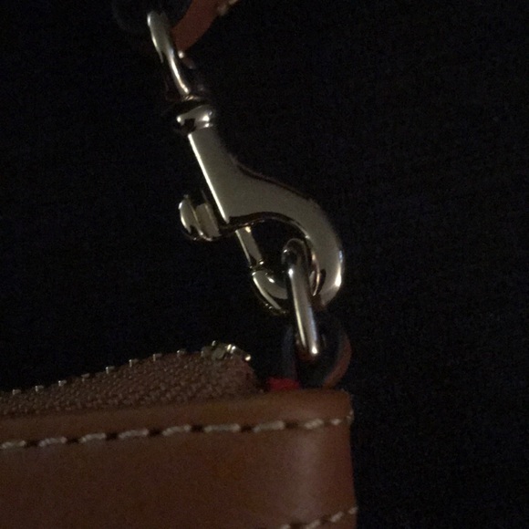 Dooney & Bourke - Picture 3 of 6